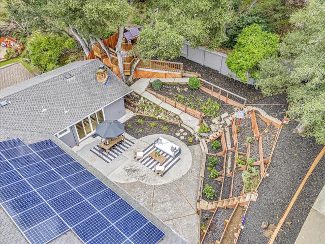2845 Brittan Avenue, San Carlos CA: https://media.crmls.org/mediaz/e9111ee9-3ac3-4bd1-91ea-18a76bf8cfed.jpg