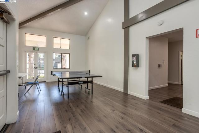 39887 Cedar Blvd, Newark CA: https://media.crmls.org/mediaz/e91186b9-884c-4c20-90b0-8d29234d31ed.jpg