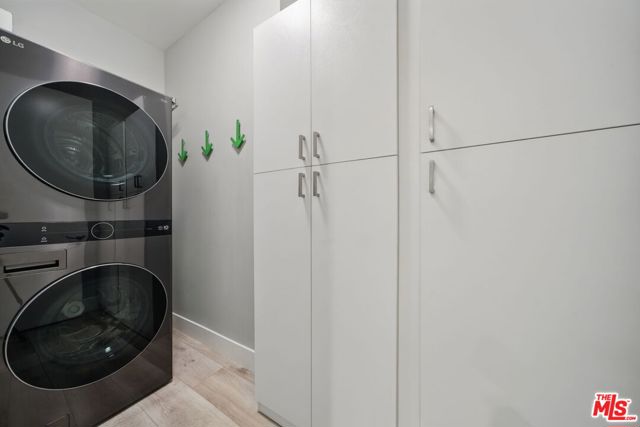 3223 W 6th Street, Los Angeles CA: https://media.crmls.org/mediaz/e912c2ed-6e57-4c32-9831-39c70a04c0b2.jpg