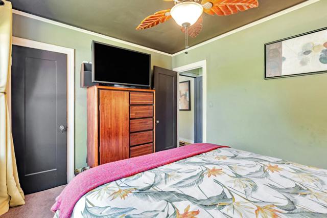 484 E Evelyn Avenue, Sunnyvale CA: https://media.crmls.org/mediaz/e9132121-2c89-4bbf-8ff8-2491b32da941.jpg