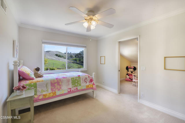 Image 20 of 33 For 6564 Woodcrest Place