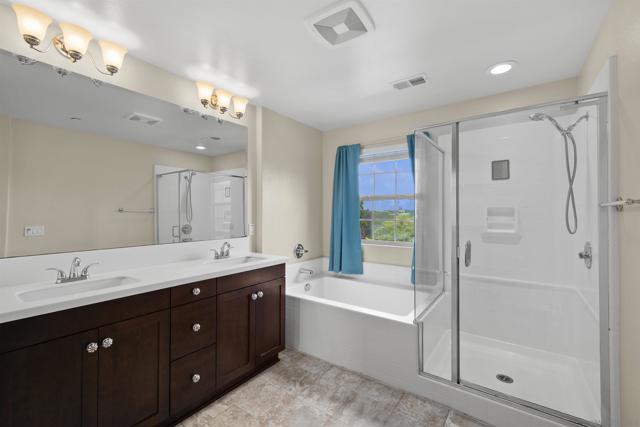 1800 Saltaire Place, San Diego CA: https://media.crmls.org/mediaz/e913970c-43bf-4992-b4b0-4c87df70978e.jpg