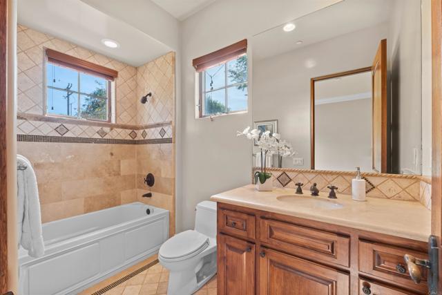 Image 39 of 67 For 2428 Catalina Avenue