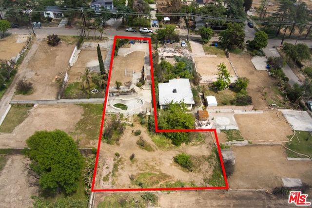 3359 Glenrose Avenue, Altadena CA: https://media.crmls.org/mediaz/e913a781-fa51-41fd-aa7b-6f48127141da.jpg