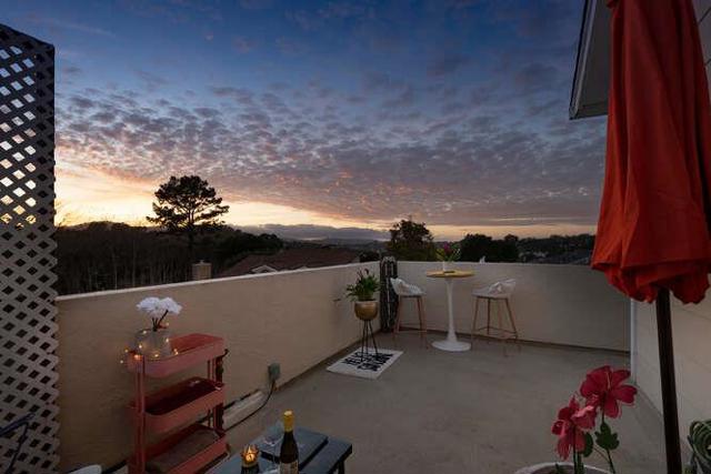 2044 Fairmont Drive, San Mateo CA: https://media.crmls.org/mediaz/e914d89b-a9e5-4fde-95d6-2a0d44725d74.jpg