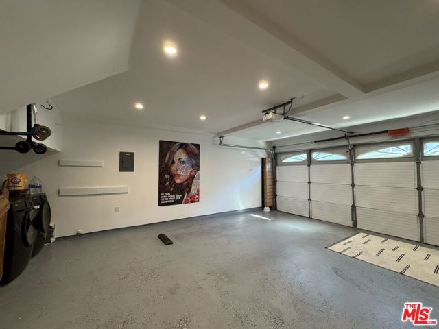 31007 Minute Man Way, Westlake Village CA: https://media.crmls.org/mediaz/e914e165-450d-4095-be8c-e266dd0a024b.jpg