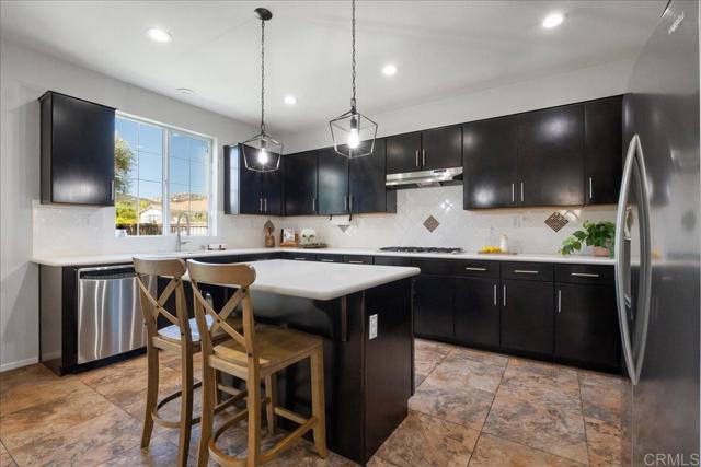 46525 Peach Tree Street, Temecula CA: https://media.crmls.org/mediaz/e91552d3-0562-4c0f-a7a9-6ccfaf38aec5.jpg