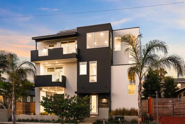 508 N Tremont Street, Oceanside CA: https://media.crmls.org/mediaz/e915793c-345a-4684-81be-9a2c8bfdd256.jpg