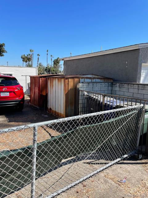 406 E Plaza Blvd, National City CA: https://media.crmls.org/mediaz/e915f46d-ec30-4127-a860-fc5bde31a029.jpg