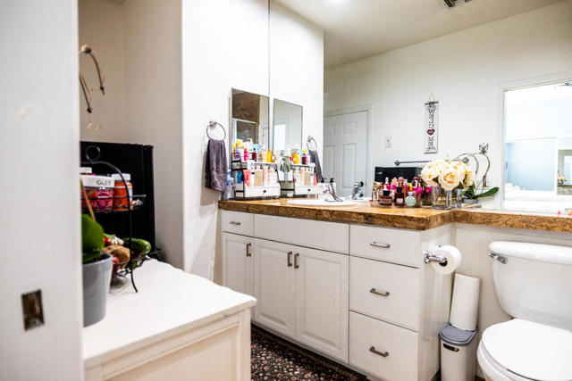 74110 Academy Lane E, Palm Desert, CA 92211