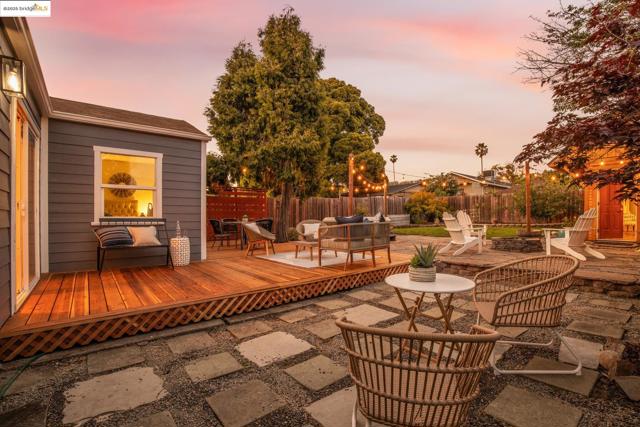 820 Amador St, Richmond CA: https://media.crmls.org/mediaz/e916a190-bd74-4cec-b53d-4c33e8099b11.jpg