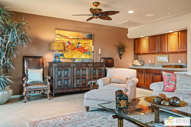 2960 Lantana Court, Palm Springs CA: https://media.crmls.org/mediaz/e916d932-02e4-410f-b21d-e5d7d6f9a82f.jpg