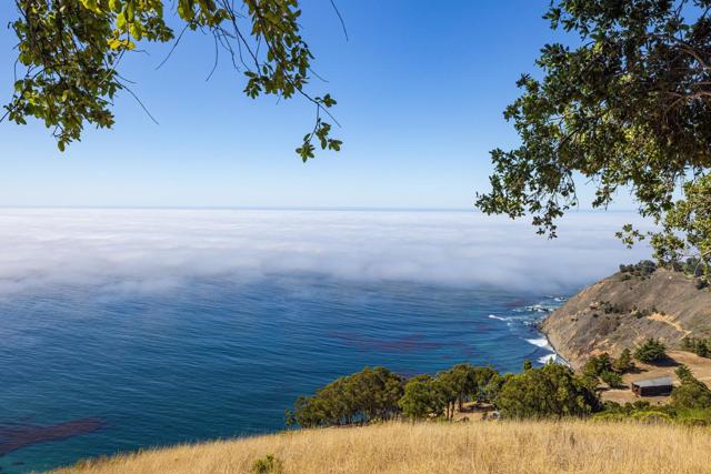 47320 Highway 1, Big Sur CA: https://media.crmls.org/mediaz/e916eae3-c2b9-4408-bc28-60fb7bae47b5.jpg