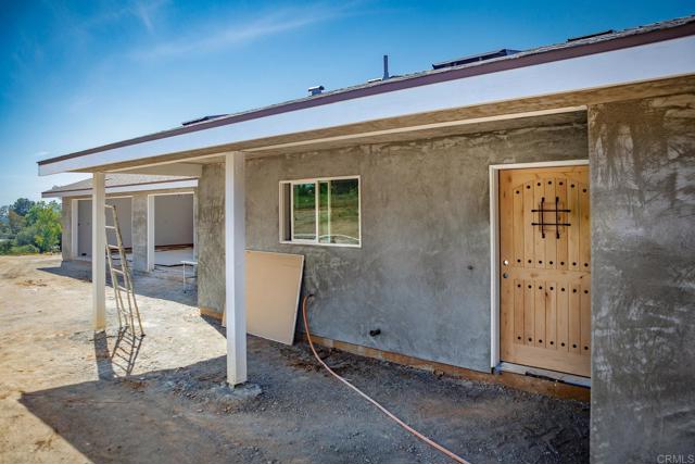 Detail Gallery Image 3 of 11 For 15670 Fruitvale Rd, Valley Center,  CA 92082 - 4 Beds | 2/1 Baths