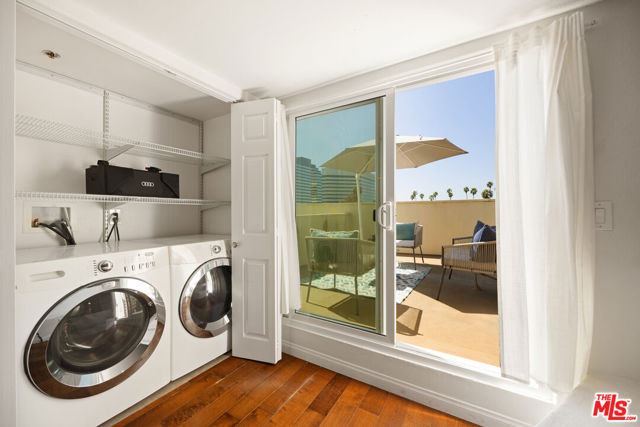 Drew Fenton | 12011 Goshen Avenue Los Angeles CA | MLS: 7095692