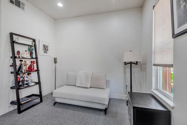 88 S Broadway, Millbrae CA: https://media.crmls.org/mediaz/e91866ff-b7b7-4896-92fb-6d54a46a8def.jpg