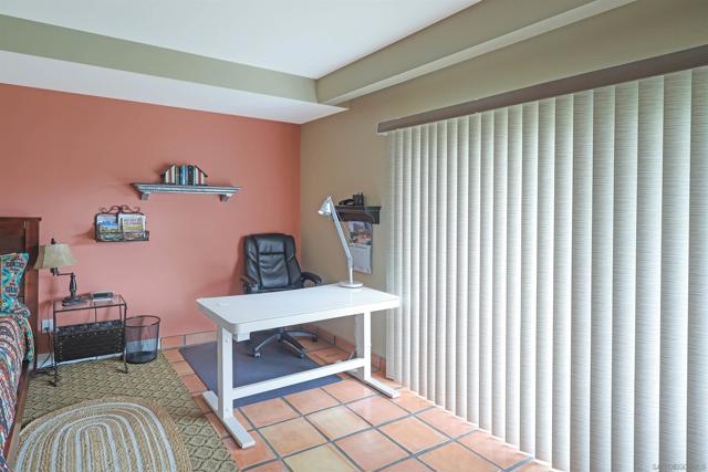 2003 Costa Del Mar Rd, Carlsbad CA: https://media.crmls.org/mediaz/e918934b-f1c9-495f-a2ea-2d12274827f6.jpg