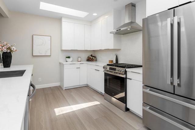 351 Elder Avenue, Millbrae CA: https://media.crmls.org/mediaz/e91a4bee-4114-4b86-9e96-ba53b0b32d7f.jpg