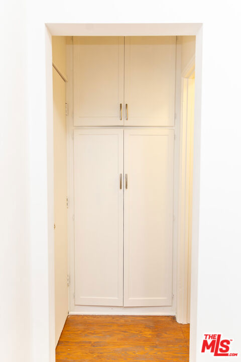 https://media.crmls.org/mediaz/e91aa54e-ef2d-4dad-b30e-5ed9d00510e9.jpg?preset=X-Large