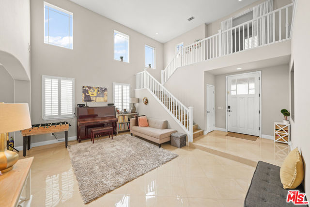 26505 Thackery Lane, Stevenson Ranch CA: https://media.crmls.org/mediaz/e91aa6c3-a333-493c-bc89-822bd156948b.jpg