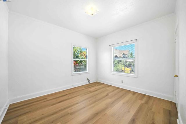 2238 7Th, Berkeley CA: https://media.crmls.org/mediaz/e91adbc3-ee09-42f3-a967-f0188d0601c3.jpg