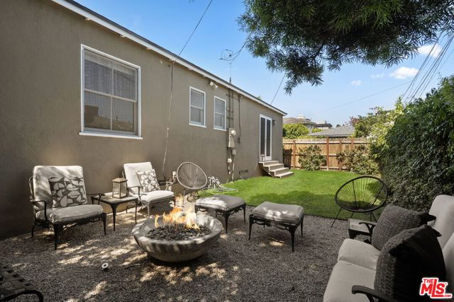 9742 Saturn Street, Los Angeles CA: https://media.crmls.org/mediaz/e91b2e4e-6f04-4884-b848-664cb330c63f.jpg