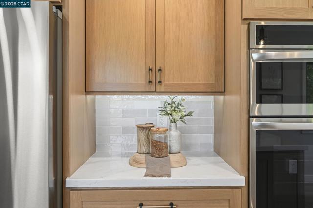 600 Terra California Dr, Walnut Creek CA: https://media.crmls.org/mediaz/e91c7a62-c483-41a3-a56a-e0b0dfd438e8.jpg