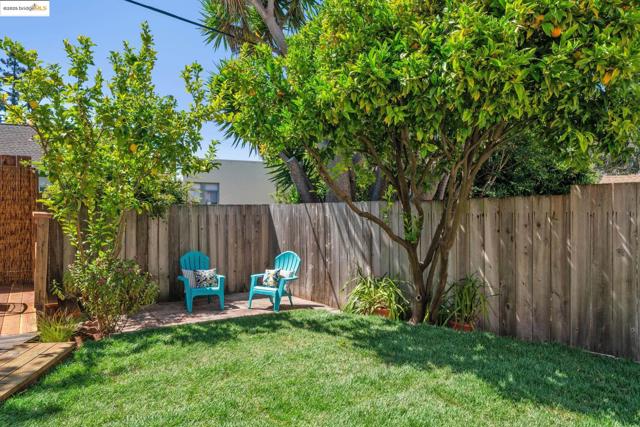 515 Mount St, Richmond CA: https://media.crmls.org/mediaz/e91d0594-20d1-46a6-9620-03b390b8861f.jpg