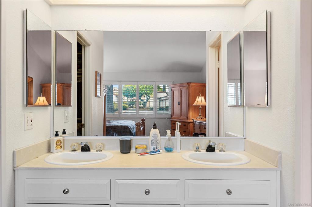 11872 Bernardo Terrace - photo 15