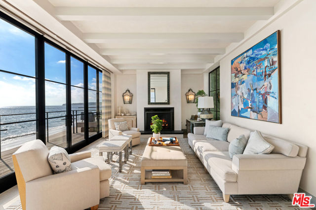 27218 Pacific Coast Highway, Malibu CA: https://media.crmls.org/mediaz/e91e9af7-a3ce-4cda-b2d6-d38f1179983f.jpg