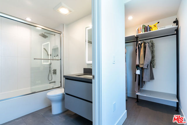 1951 Manning Avenue, Los Angeles CA: https://media.crmls.org/mediaz/e91eba49-892a-4676-bc97-27736e65e16b.jpg