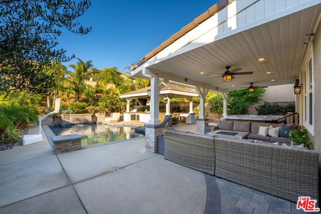 22499 Leaf Spring Court, Santa Clarita CA: https://media.crmls.org/mediaz/e91f3165-d24a-408e-af9f-652a156872b3.jpg