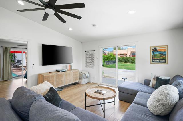 51485 Calle Guatemala, La Quinta CA: https://media.crmls.org/mediaz/e91f57db-14a2-4955-a281-e01e51fe0287.jpg