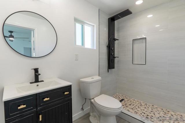 1610 Dumar Ave, El Cajon CA: https://media.crmls.org/mediaz/e9201769-dd14-4cc3-bb8a-1ce5aed13411.jpg