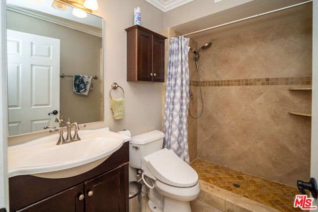 879 Shadowgrove Street, Brea CA: https://media.crmls.org/mediaz/e920a266-b4b8-4d25-ba57-23c53e7129a2.jpg