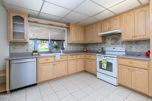 Detail Gallery Image 17 of 45 For 28129 Village 28, Camarillo,  CA 93012 - 3 Beds | 2 Baths