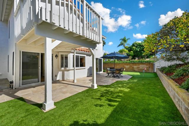 2198 Redwood Crst, Vista CA: https://media.crmls.org/mediaz/e921a5d9-2e99-46e2-b3c9-a1489d7ef2fd.jpg