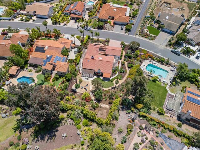 3565 Avenida Amorosa, Escondido CA: https://media.crmls.org/mediaz/e921eee2-f5be-46ed-840b-8610b3555ca6.jpg