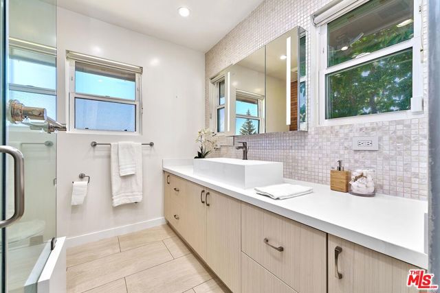 3001 Cloudcrest Road, La Crescenta CA: https://media.crmls.org/mediaz/e9224214-3069-44ba-ba21-d89b1b551d21.jpg