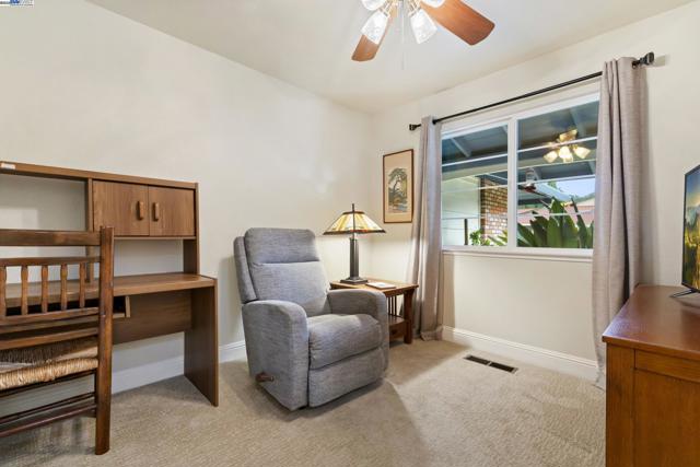 5145 Springdale Ave, Pleasanton CA: https://media.crmls.org/mediaz/e92264f7-ad97-48b7-a335-a4057142f2f9.jpg