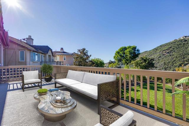 970 Idyllwild Way, San Marcos CA: https://media.crmls.org/mediaz/e922eb68-9710-454d-863c-fd924fc00604.jpg