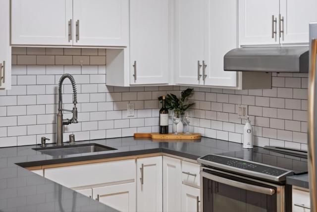 755 14th Avenue, Santa Cruz CA: https://media.crmls.org/mediaz/e9234818-4a74-4548-916e-3a6ecd0a2e48.jpg