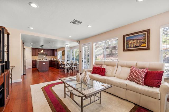 5292 Apennines Circle, San Jose CA: https://media.crmls.org/mediaz/e923fa1b-6fe8-46ef-857f-13e2eb49d143.jpg