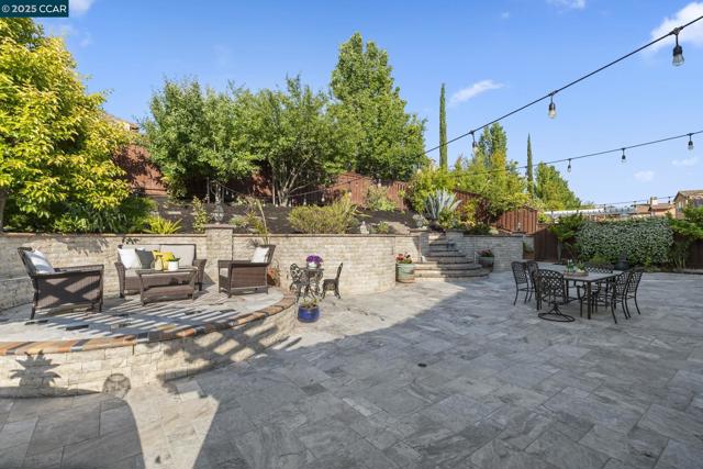 7509 Balmoral Way, San Ramon CA: https://media.crmls.org/mediaz/e9248e9f-f543-4f50-a754-fe028e804317.jpg