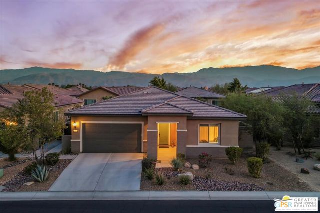 49 Bordeaux, Rancho Mirage CA: https://media.crmls.org/mediaz/e9266a75-0848-4cce-a236-551a63abfef2.jpg