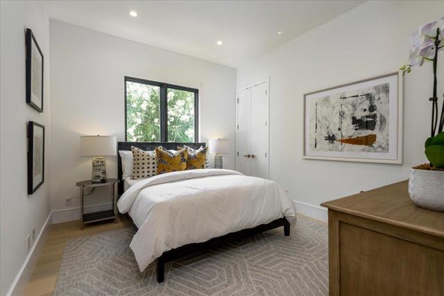1025 Continental Drive, Menlo Park CA: https://media.crmls.org/mediaz/e9267fb1-6a15-4e96-9700-f92486c67e90.jpg