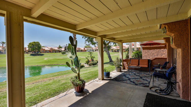 76895 Morocco Road, Palm Desert CA: https://media.crmls.org/mediaz/e926a337-6f18-423e-8f7a-6a9bd2ca5275.jpg