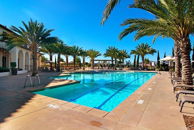 1228 Spivey Rd, Chula Vista CA: https://media.crmls.org/mediaz/e926ccef-8370-42ac-b82f-7e71b8a4532f.jpg