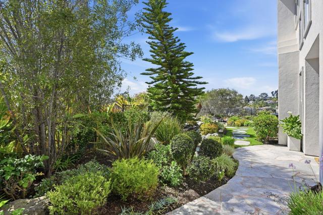 Detail Gallery Image 2 of 75 For 7117 Tatler Rd, Carlsbad,  CA 92011 - 2 Beds | 2/1 Baths