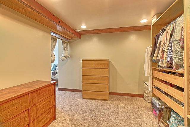 2108 Sunset Drive, Ventura CA: https://media.crmls.org/mediaz/e9278dfb-7ded-4836-a3fe-019eaf9e0bcc.jpg